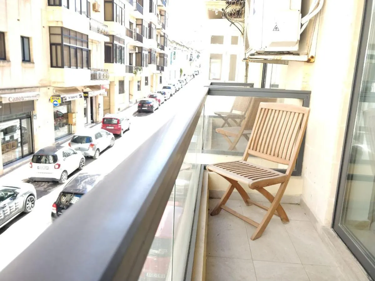 Large Apartment Close To Rocky Beach Mcre1-1 Sliema