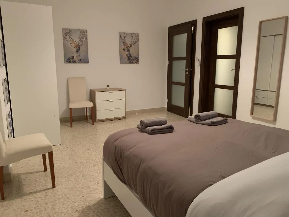Large Apartment Close To Rocky Beach Mcre1-1 Sliema Malta